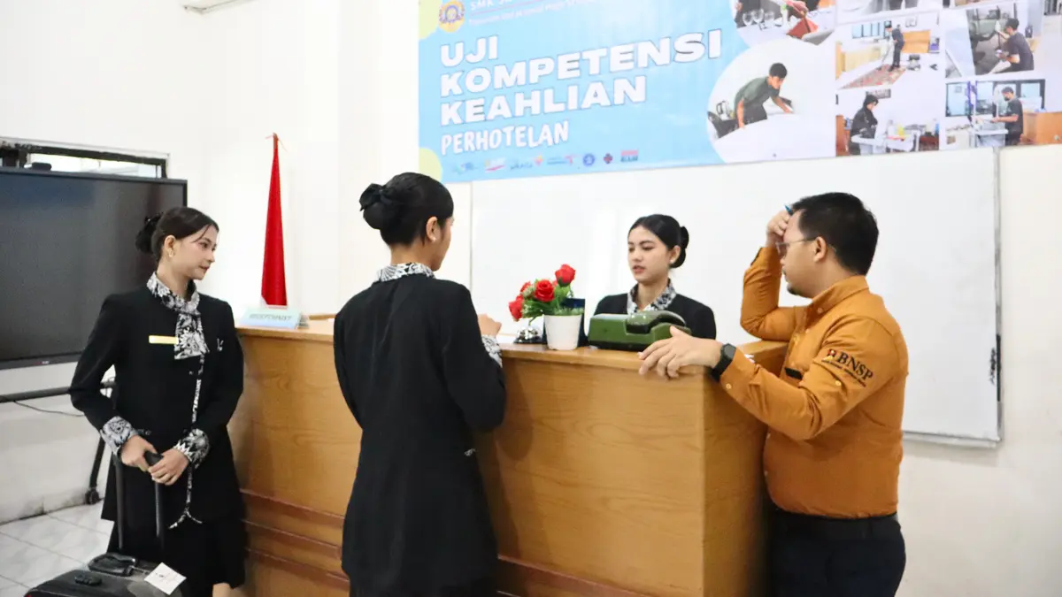 Front Office Lab